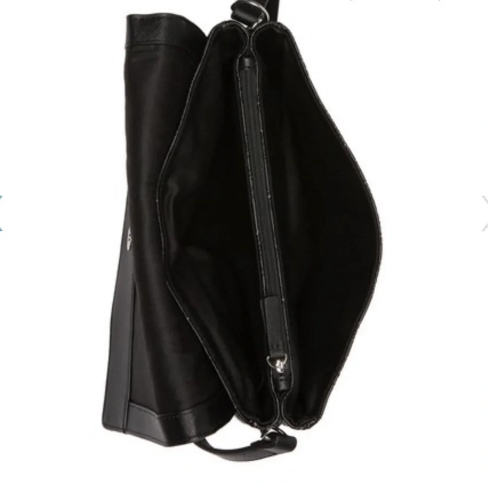 FRENCH Connection
Marin Messenger Bag - Picture 4 of 5